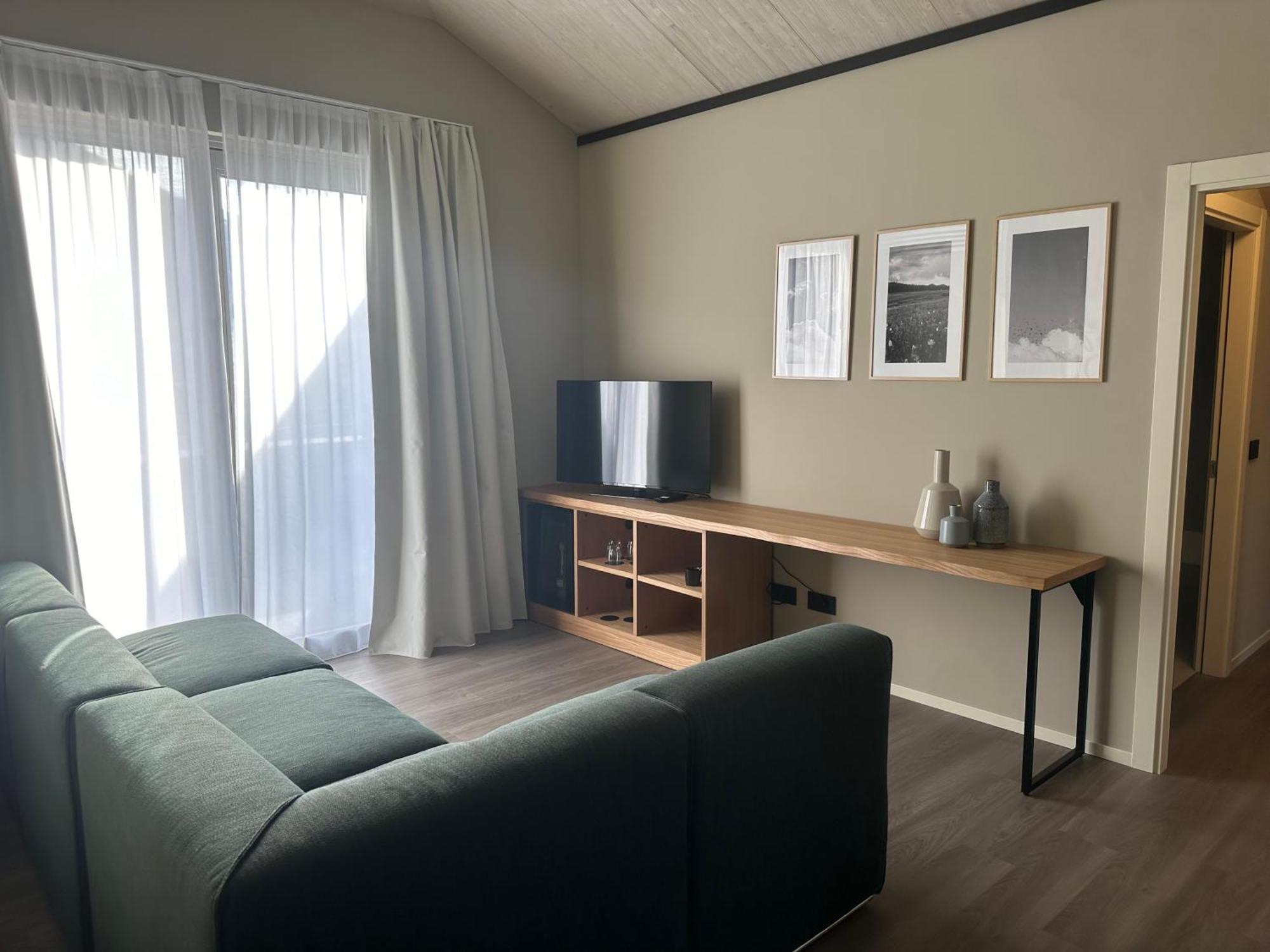 Terra Hotel Boutique Tirano Eksteriør billede